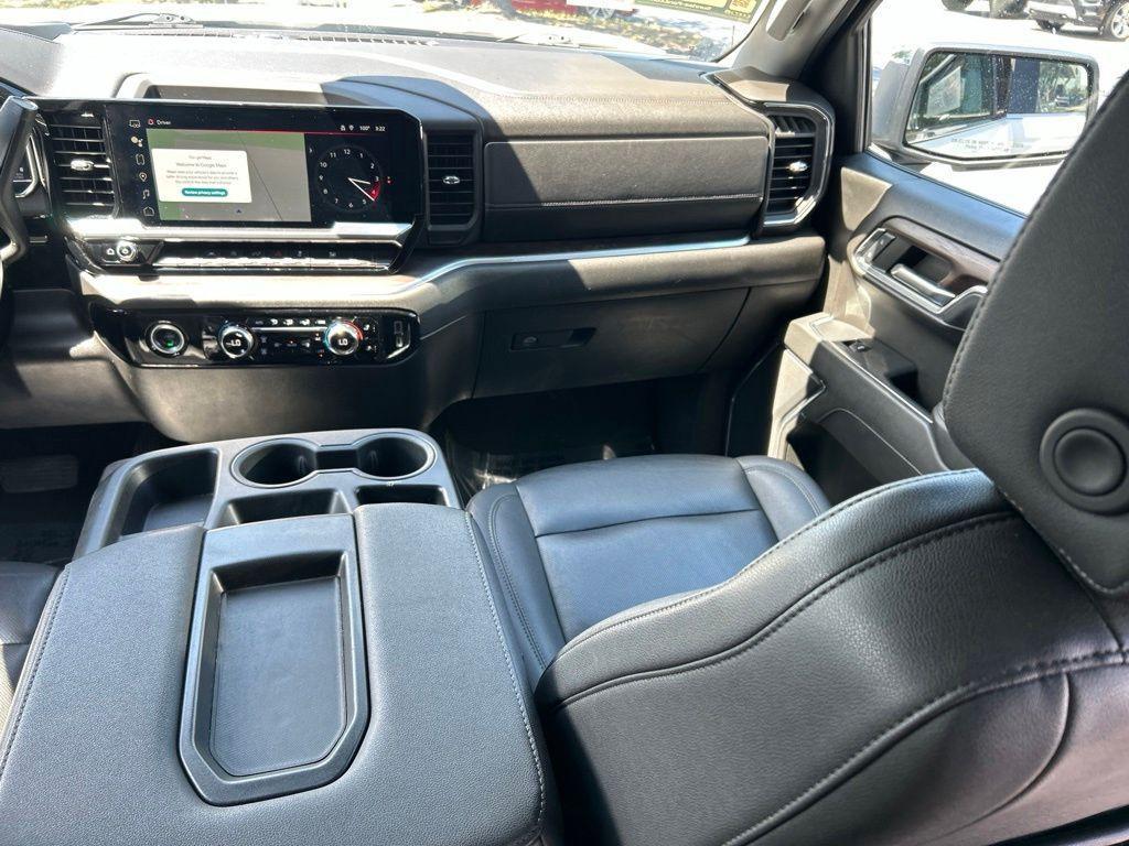 used 2024 GMC Sierra 1500 car, priced at $39,997