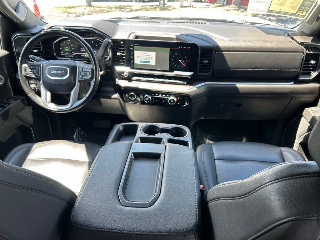 used 2024 GMC Sierra 1500 car, priced at $39,997