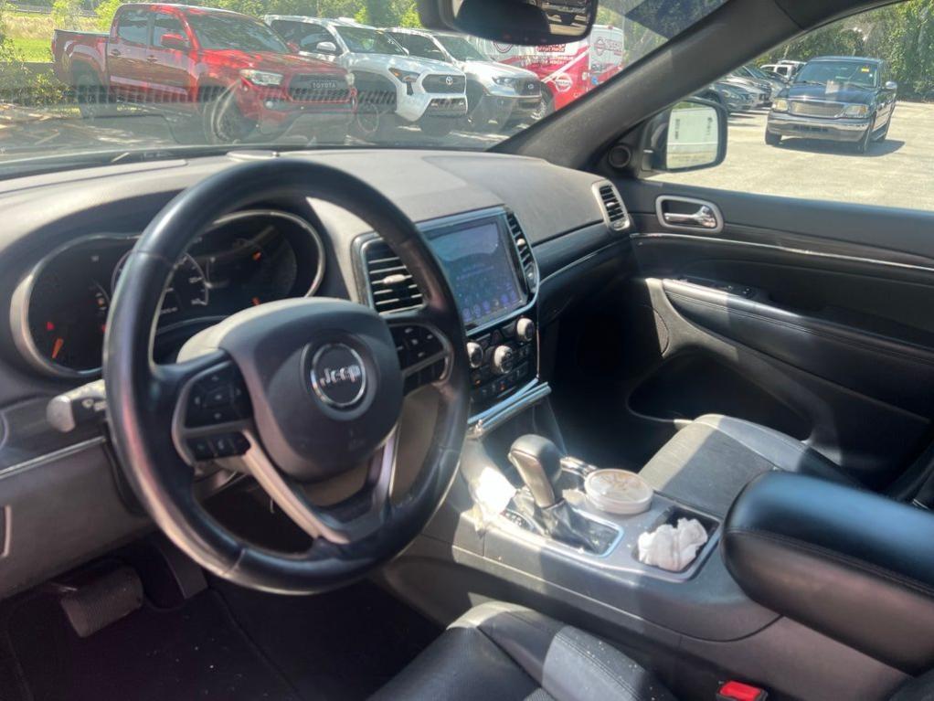 used 2021 Jeep Grand Cherokee car, priced at $22,997