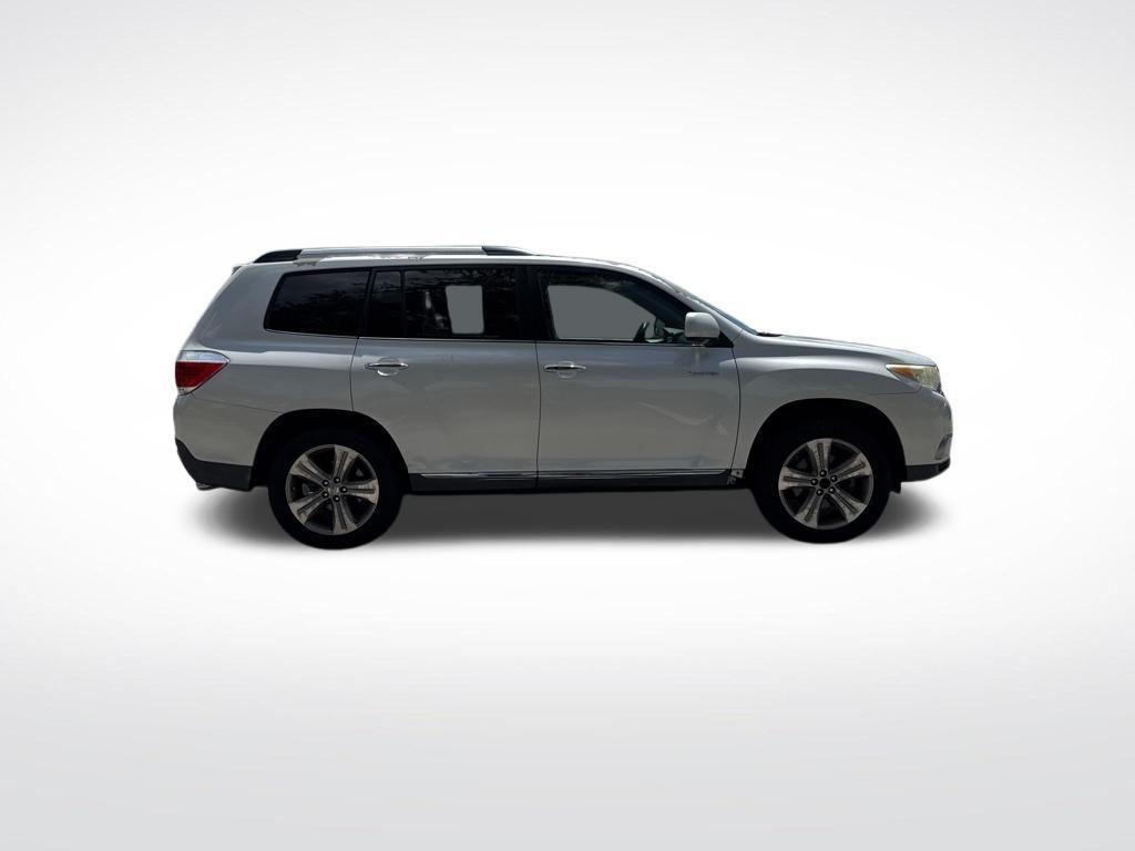 used 2012 Toyota Highlander car, priced at $9,997