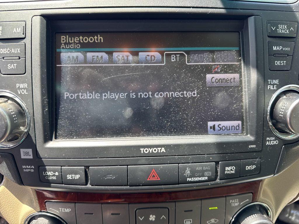 used 2012 Toyota Highlander car, priced at $9,997