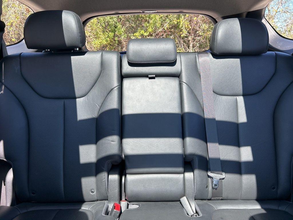 used 2020 Hyundai Santa Fe car, priced at $16,495