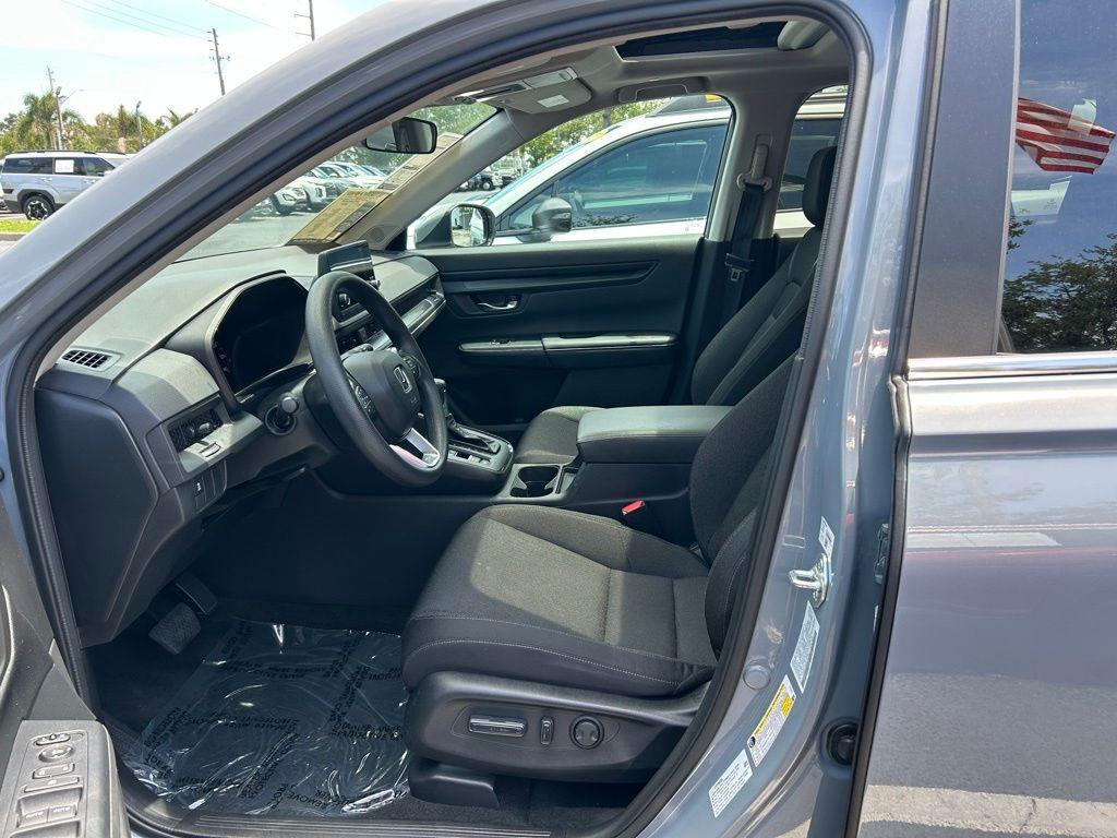 used 2025 Honda CR-V car, priced at $30,397