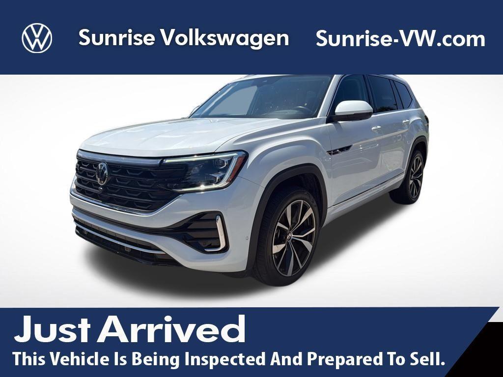 used 2024 Volkswagen Atlas car, priced at $32,610