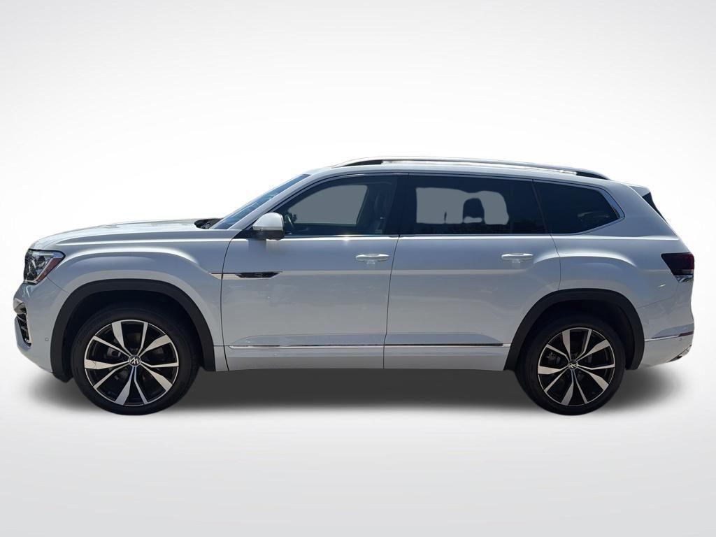 used 2024 Volkswagen Atlas car, priced at $32,610