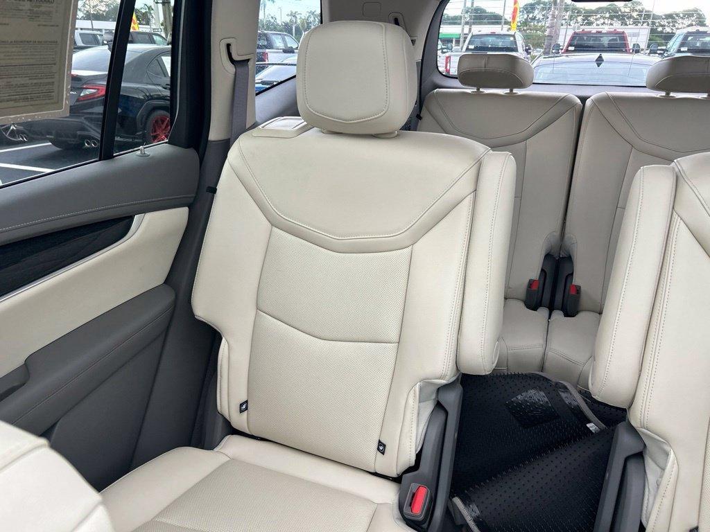 used 2024 Cadillac XT6 car, priced at $40,947