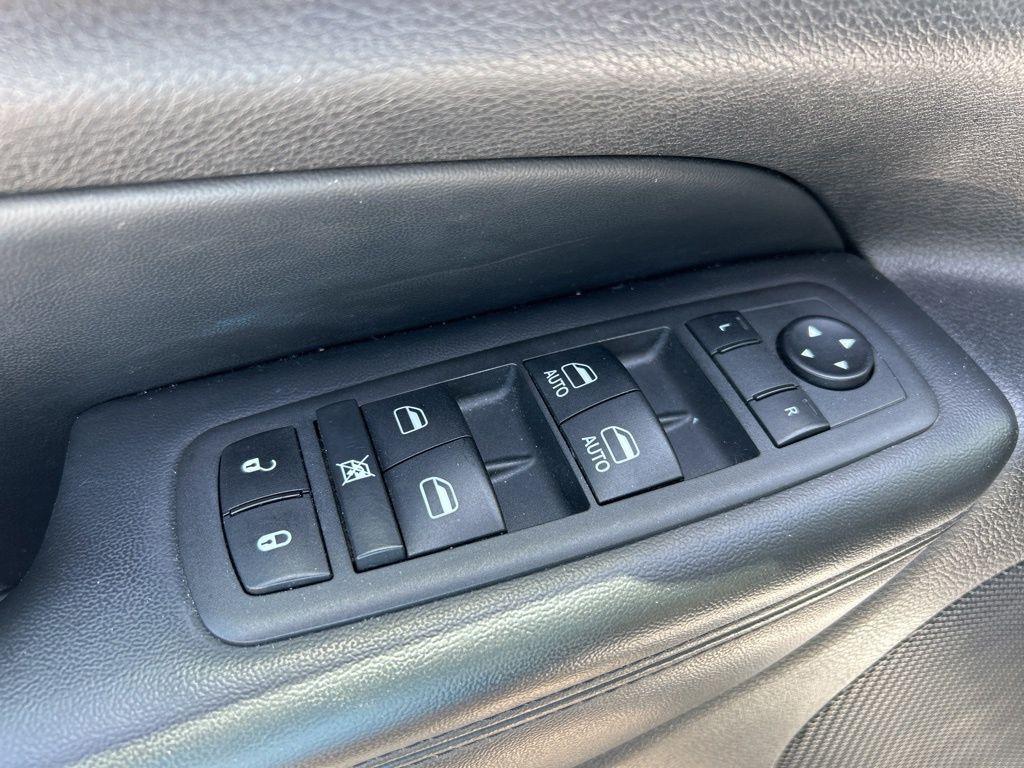 used 2022 Jeep Grand Cherokee WK car, priced at $19,998