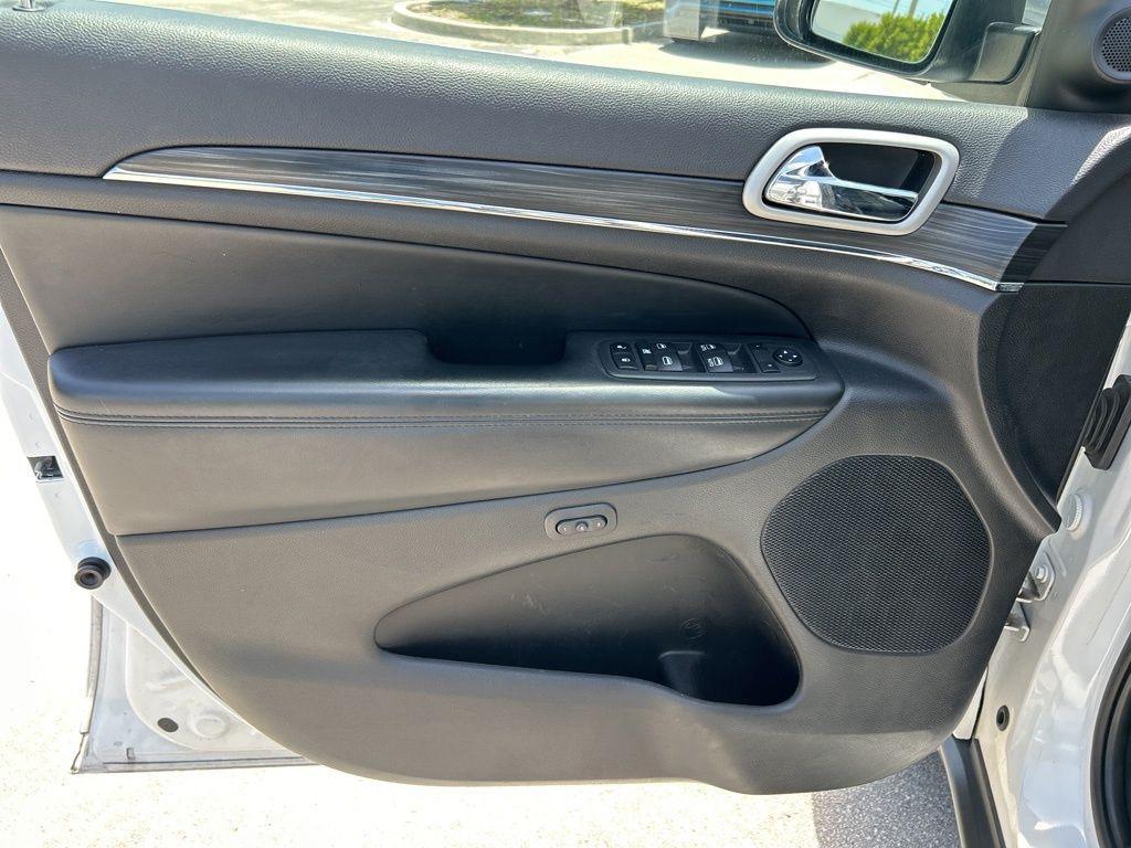 used 2022 Jeep Grand Cherokee WK car, priced at $19,998