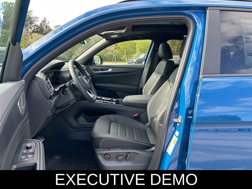 used 2025 Volkswagen Atlas Cross Sport car, priced at $40,995