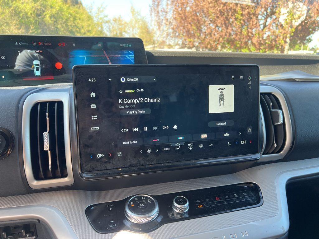 used 2025 Ford Expedition car, priced at $56,997