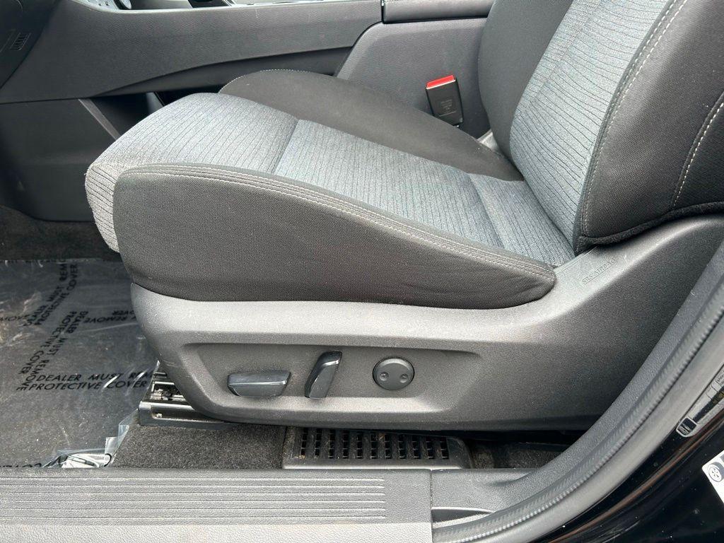 used 2023 Nissan Rogue car, priced at $18,897