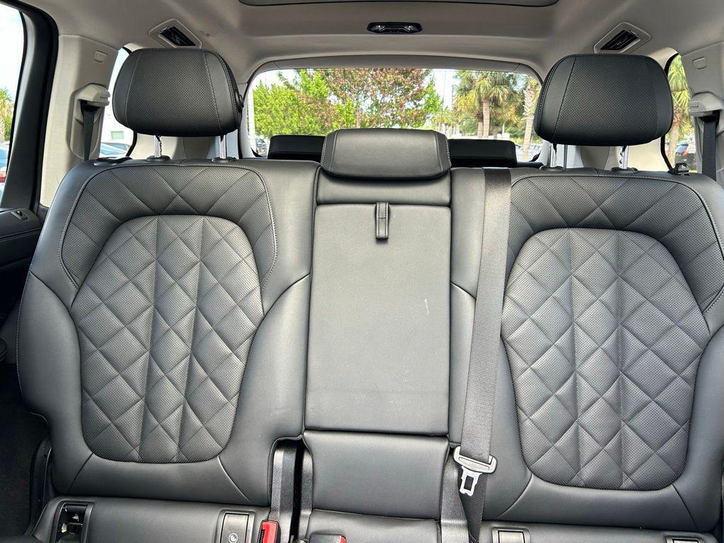 used 2024 BMW X7 car, priced at $51,497