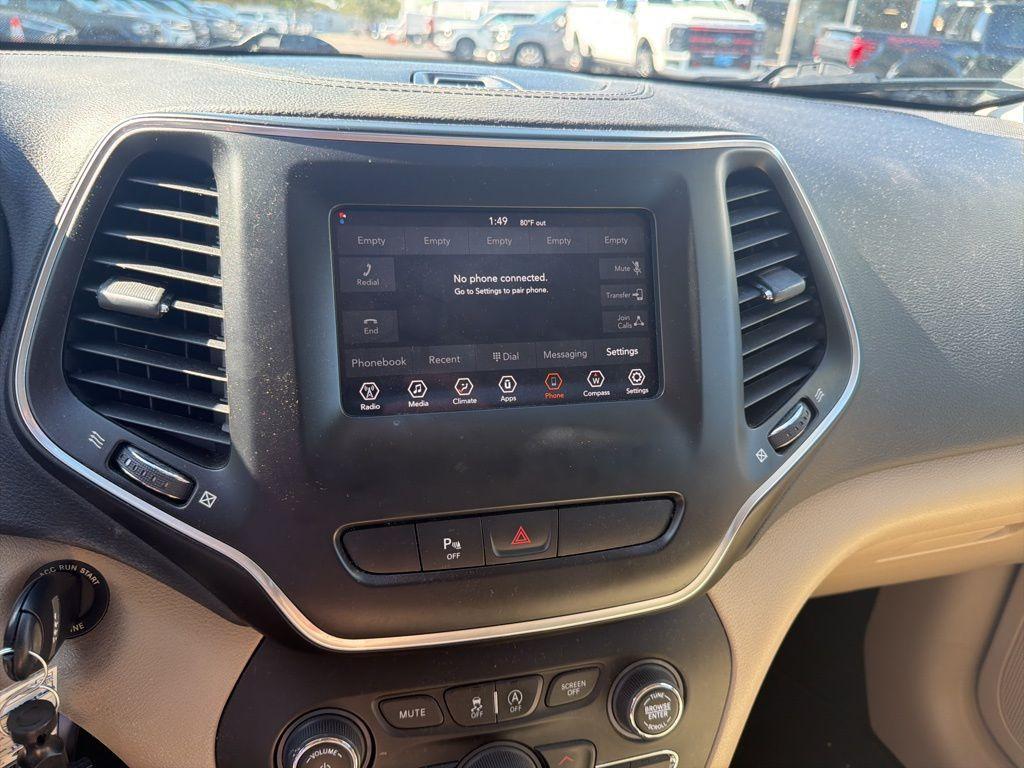 used 2020 Jeep Cherokee car, priced at $15,898