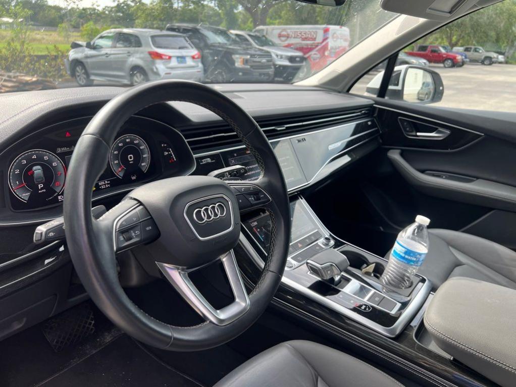used 2025 Audi Q7 car, priced at $46,297
