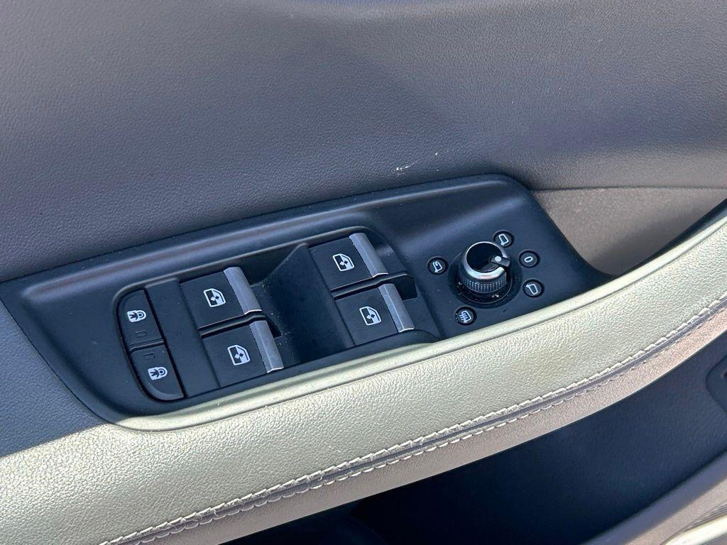 used 2025 Audi Q7 car, priced at $45,297