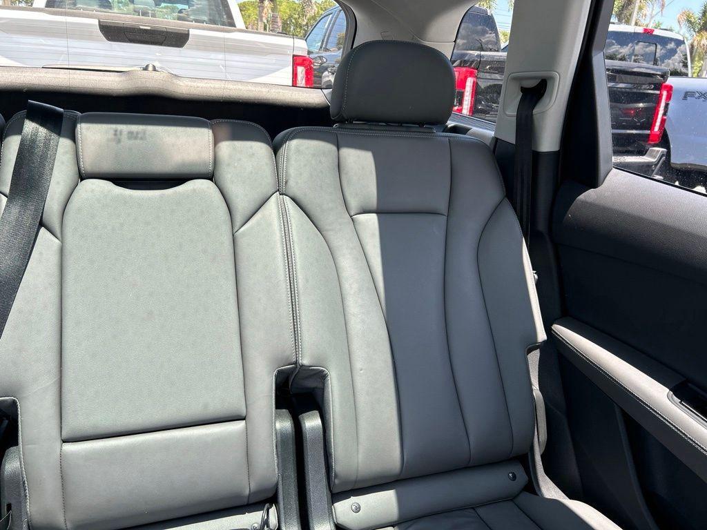 used 2025 Audi Q7 car, priced at $45,297