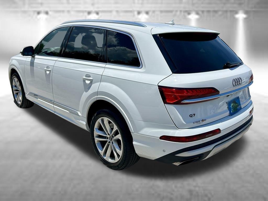 used 2025 Audi Q7 car, priced at $45,297