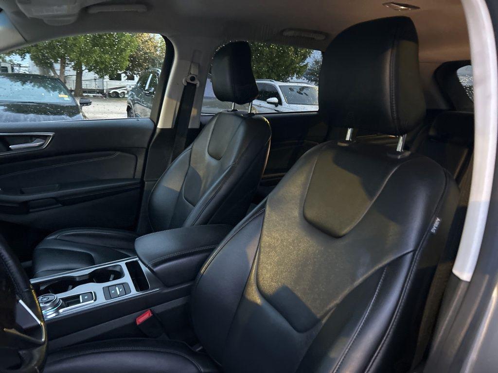 used 2022 Ford Edge car, priced at $17,398