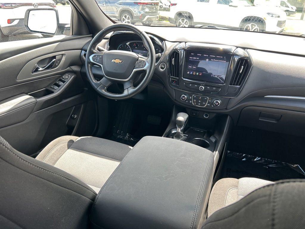 used 2022 Chevrolet Traverse car, priced at $28,798