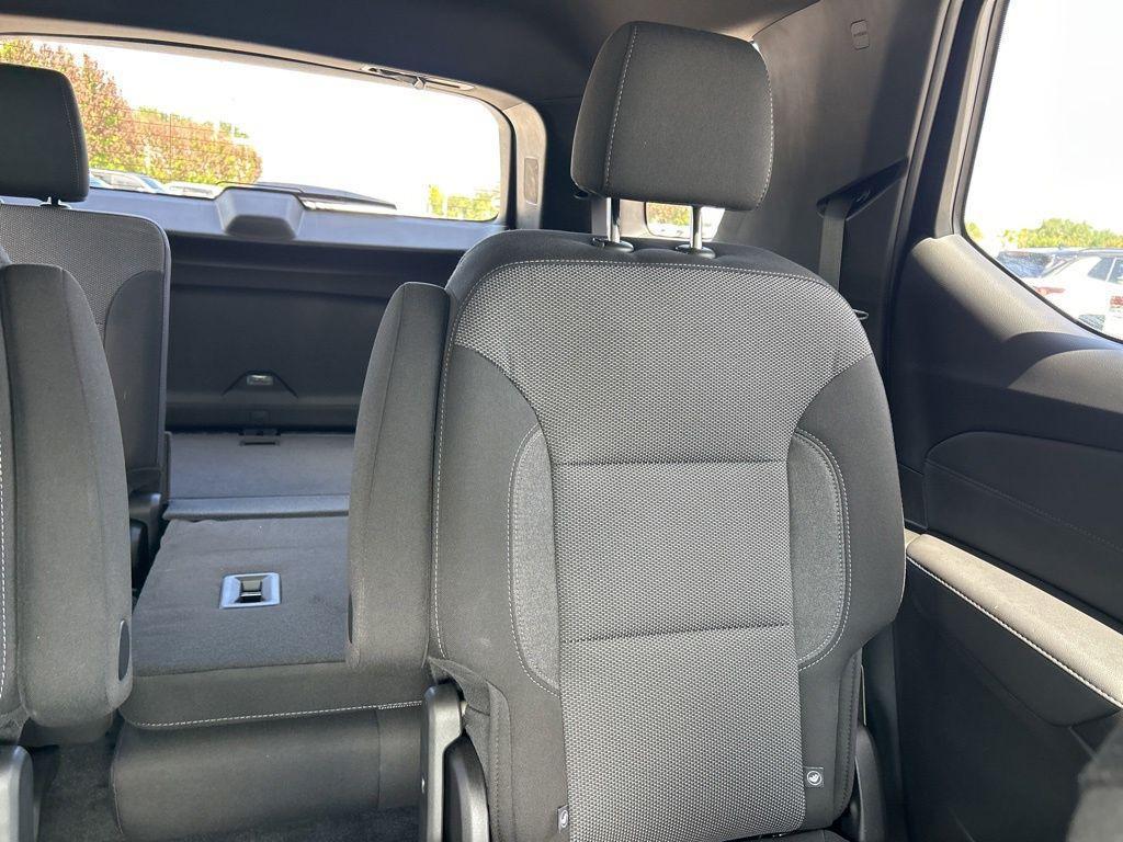 used 2022 Chevrolet Traverse car, priced at $28,798