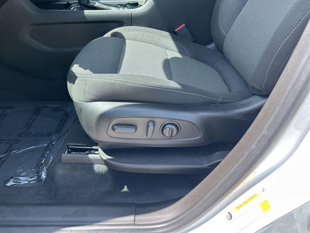 used 2022 Chevrolet Traverse car, priced at $28,798