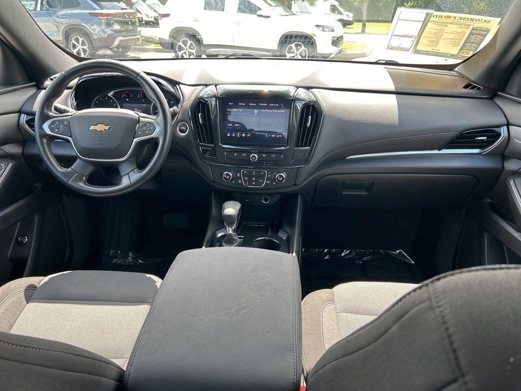 used 2022 Chevrolet Traverse car, priced at $28,798