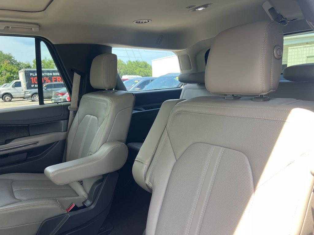 used 2019 Ford Expedition car, priced at $29,383