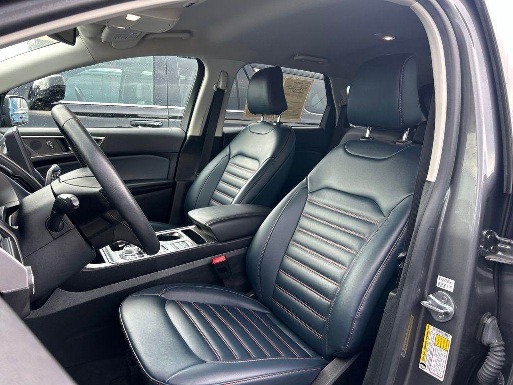 used 2024 Ford Edge car, priced at $23,185