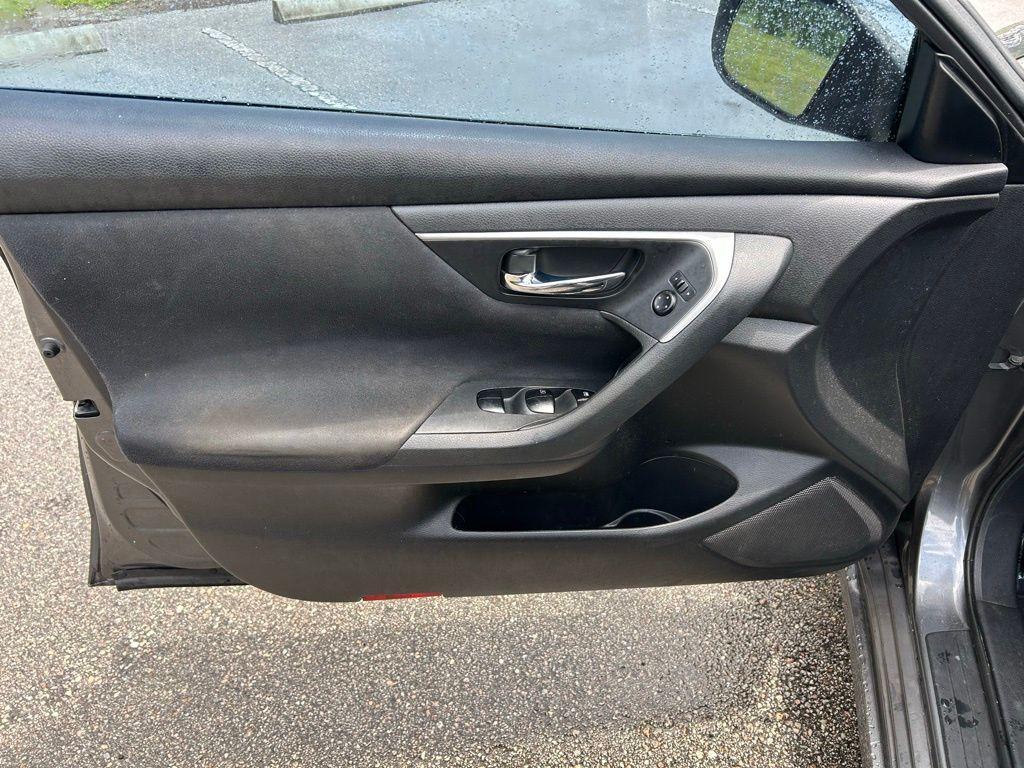 used 2015 Nissan Altima car, priced at $5,998
