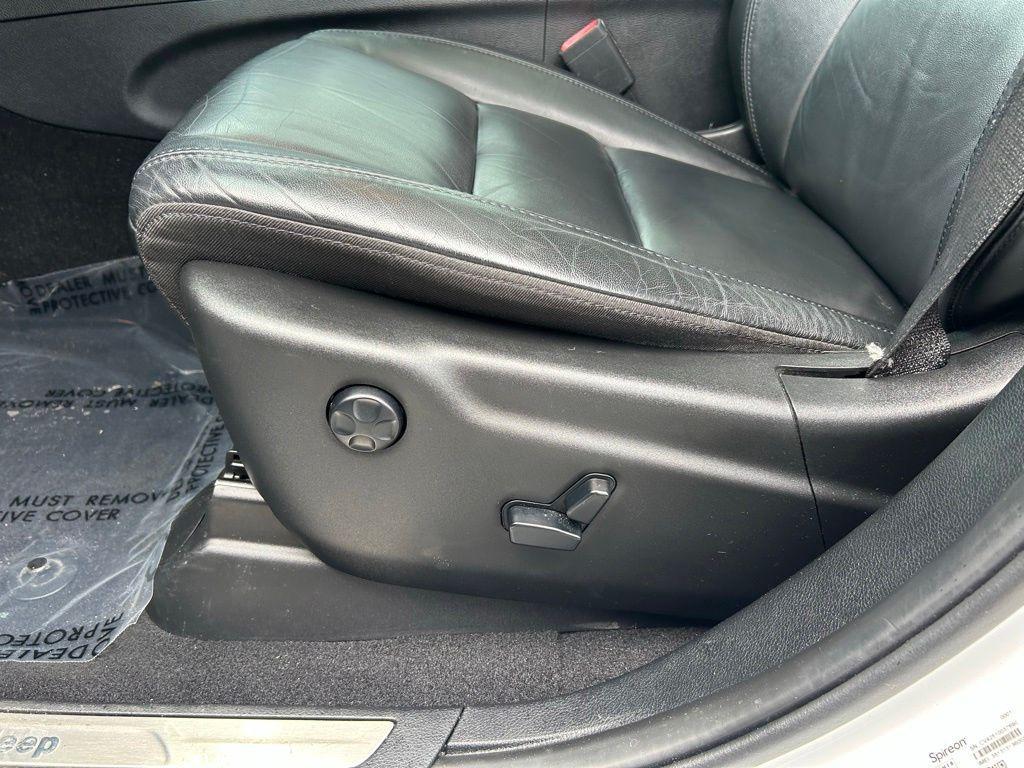 used 2020 Jeep Grand Cherokee car, priced at $14,998