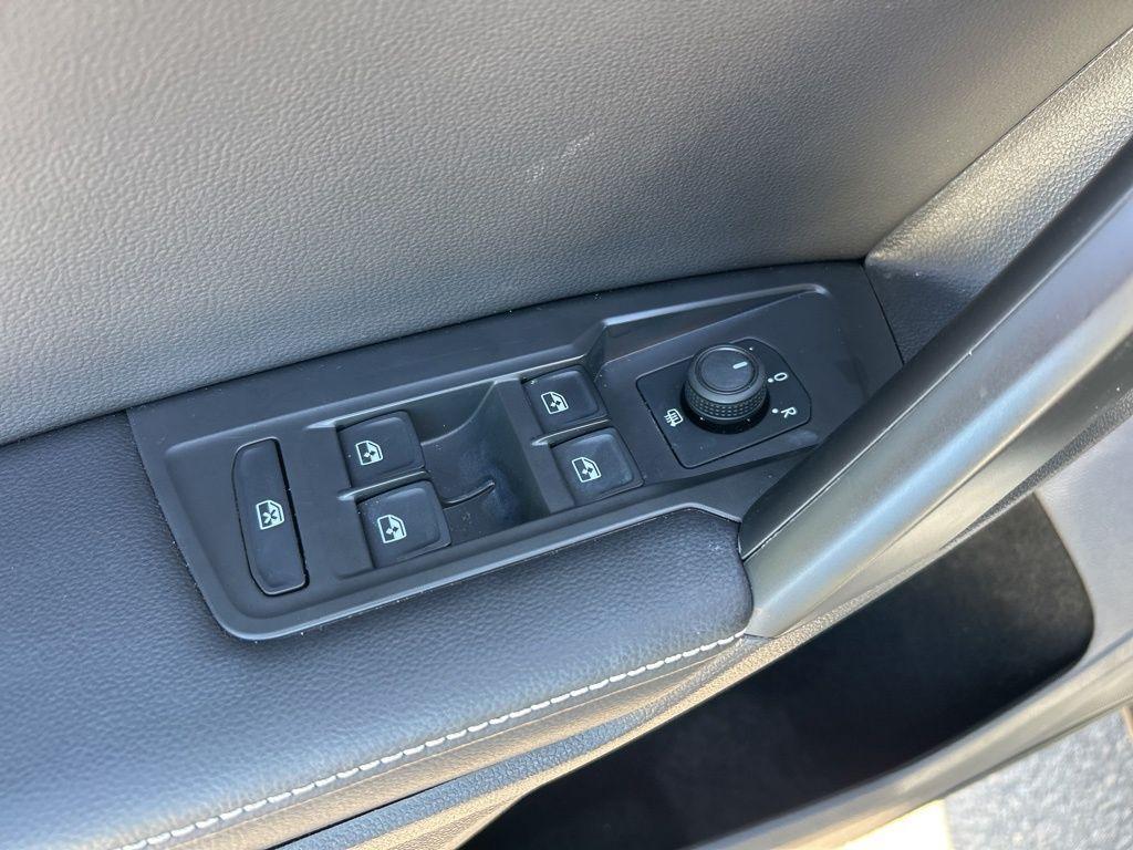 used 2024 Volkswagen Tiguan car, priced at $21,495