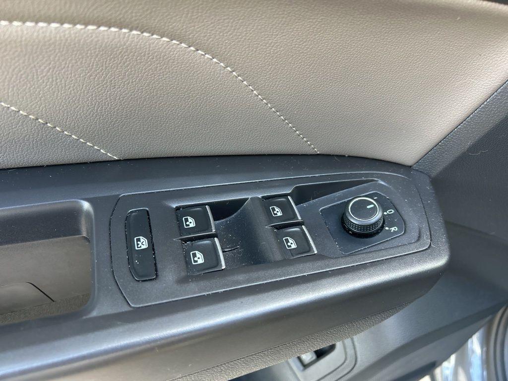 used 2022 Volkswagen Atlas Cross Sport car, priced at $21,295