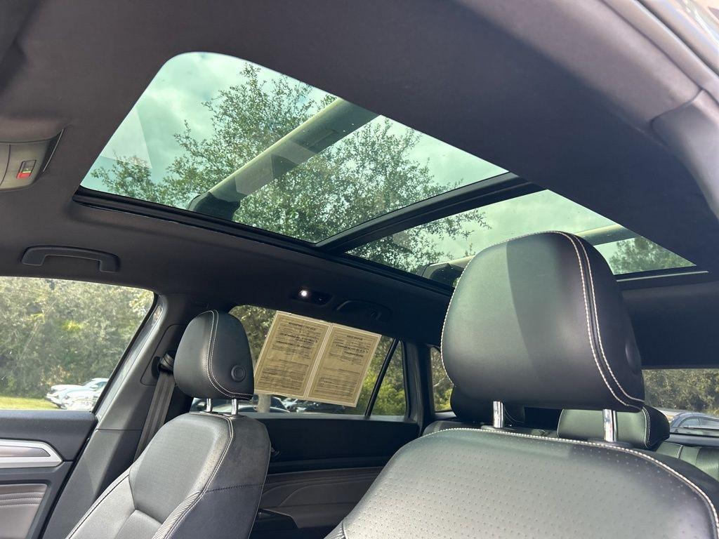 used 2022 Volkswagen Atlas Cross Sport car, priced at $21,295