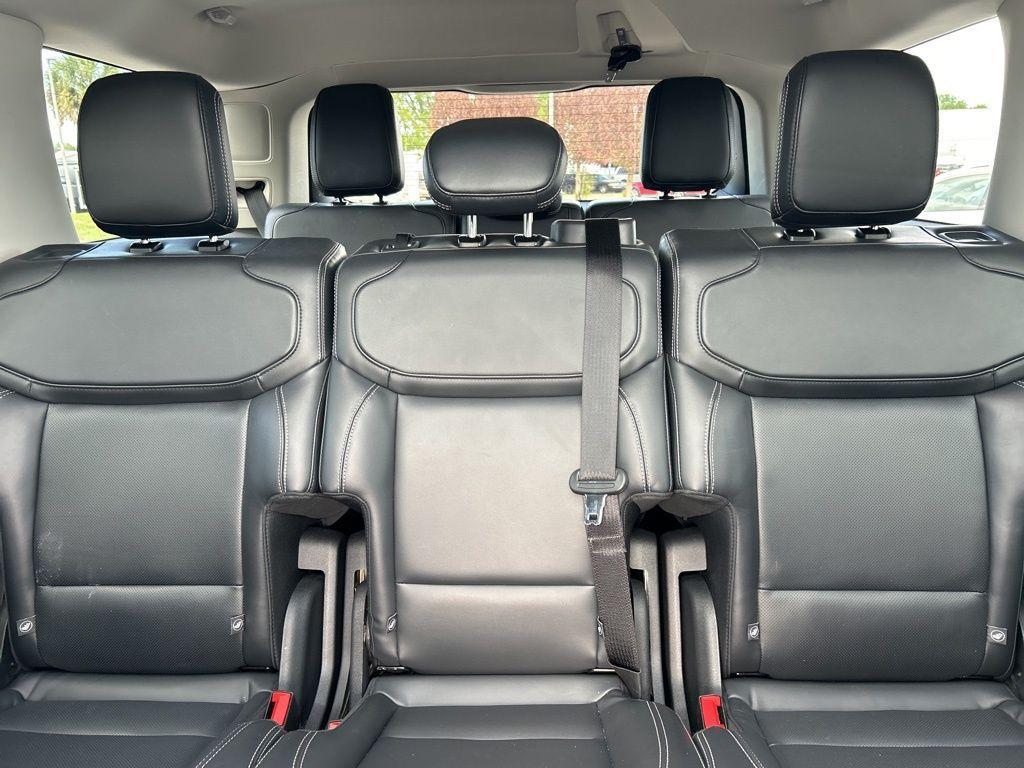 used 2025 Ford Expedition car, priced at $65,798