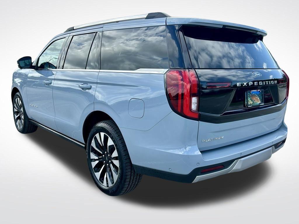 used 2025 Ford Expedition car, priced at $65,798