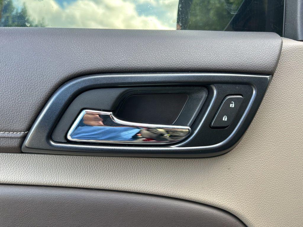 used 2020 Chevrolet Suburban car, priced at $19,999