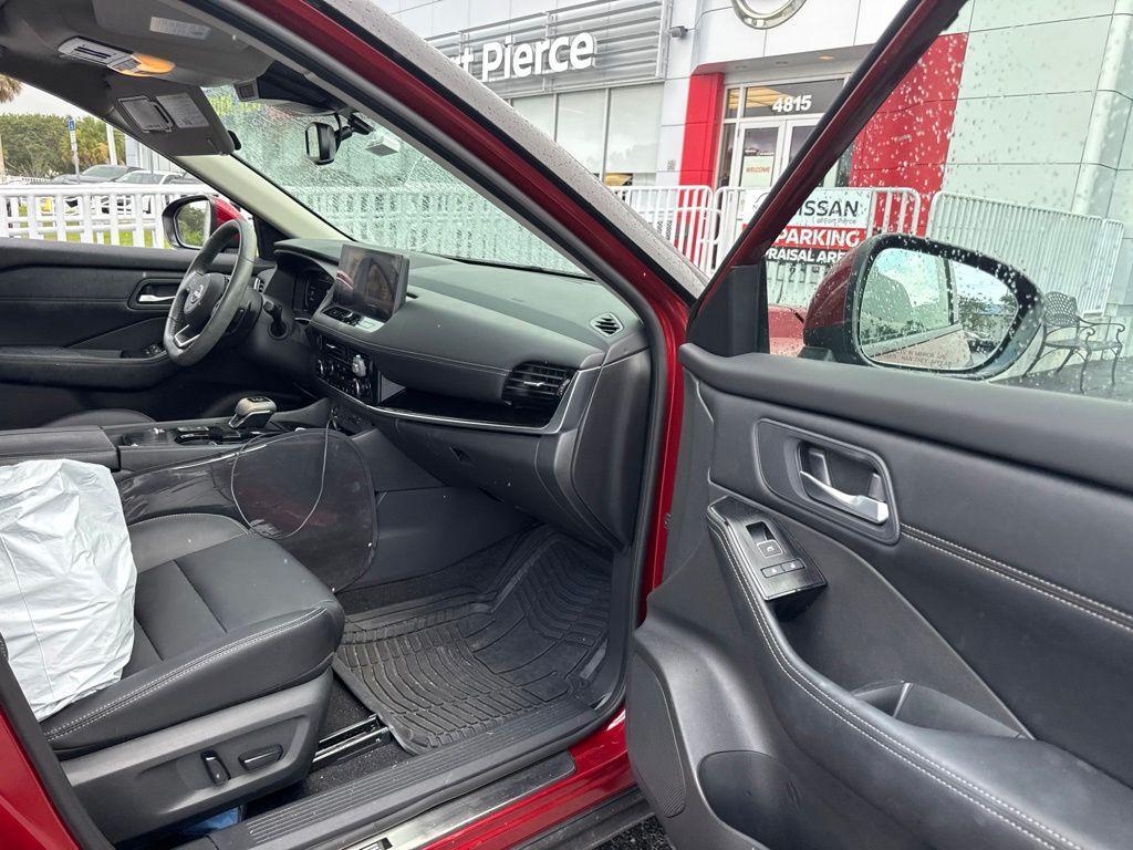 used 2024 Nissan Rogue car, priced at $28,448