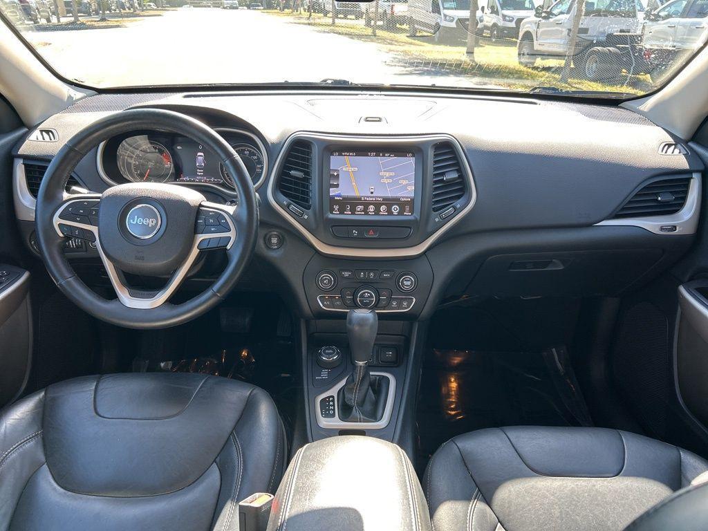 used 2018 Jeep Cherokee car, priced at $13,795