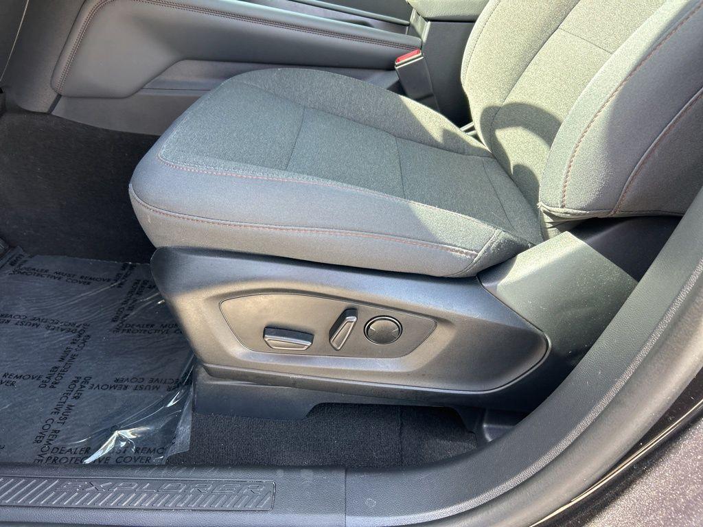 used 2025 Ford Explorer car, priced at $32,797