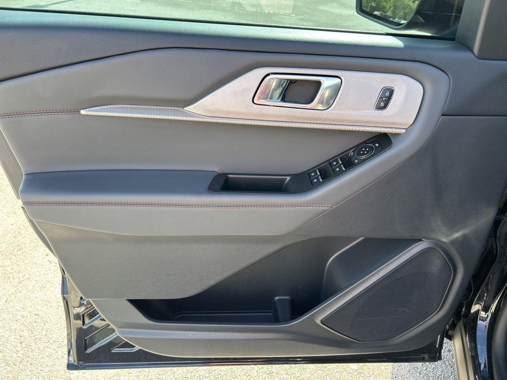 used 2025 Ford Explorer car, priced at $32,797