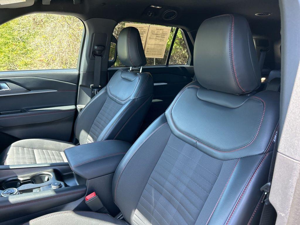 used 2025 Ford Explorer car, priced at $35,797
