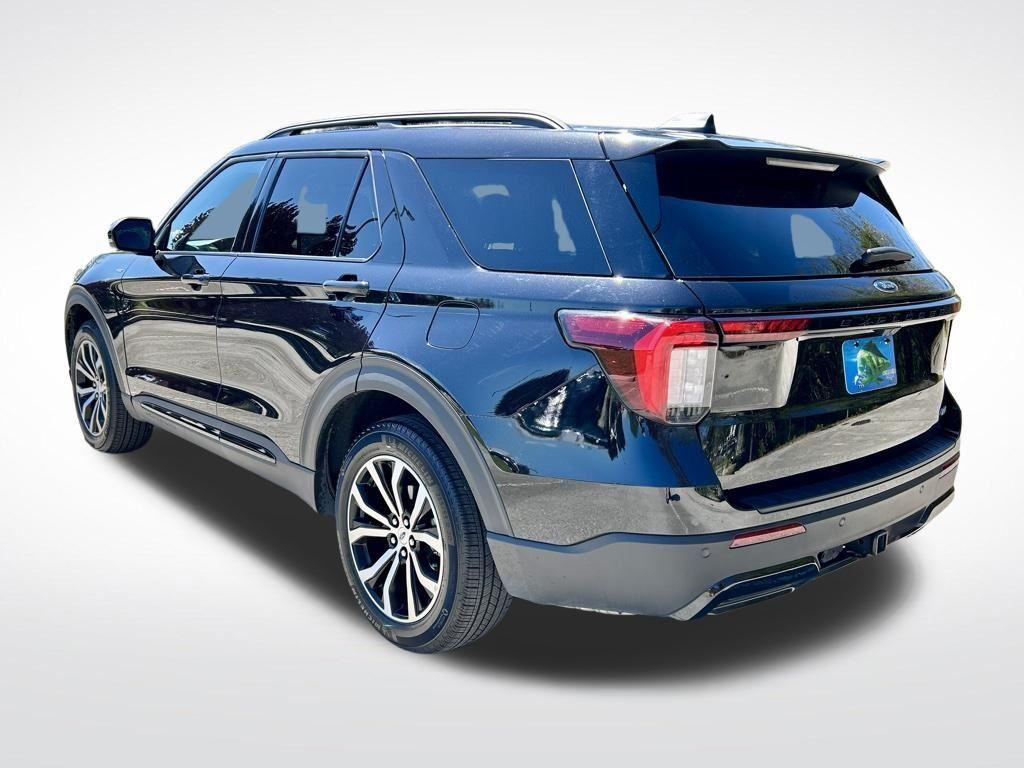 used 2025 Ford Explorer car, priced at $35,797