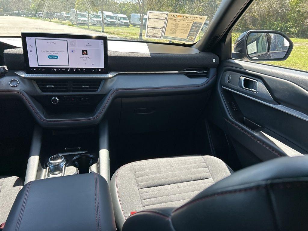 used 2025 Ford Explorer car, priced at $35,797