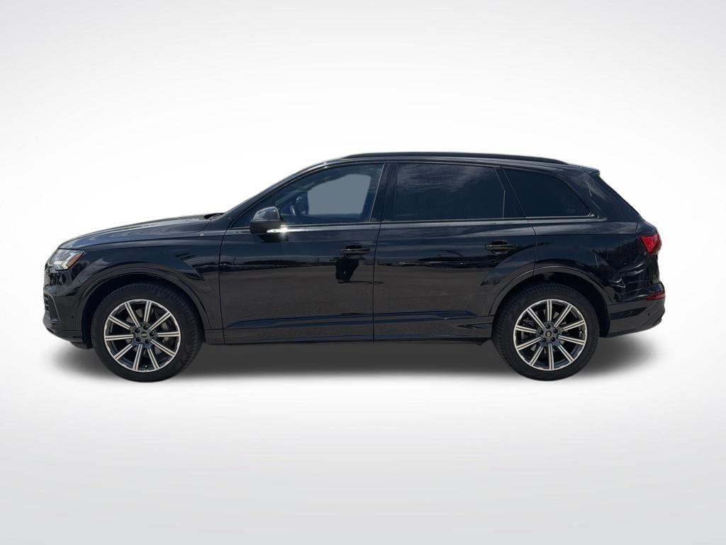 used 2023 Audi Q7 car, priced at $39,636