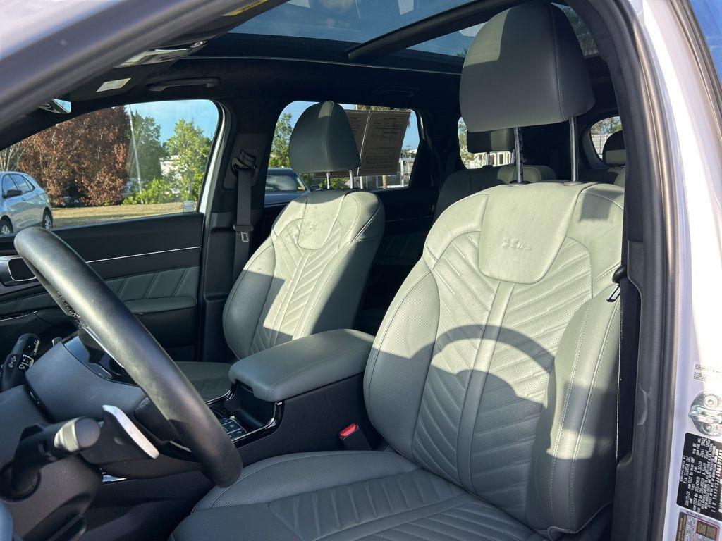 used 2024 Kia Sorento car, priced at $36,698