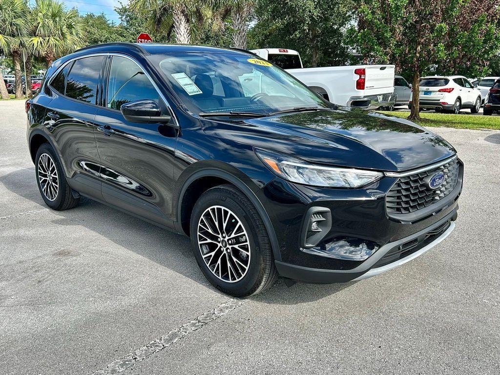 new 2023 Ford Escape car, priced at $29,995