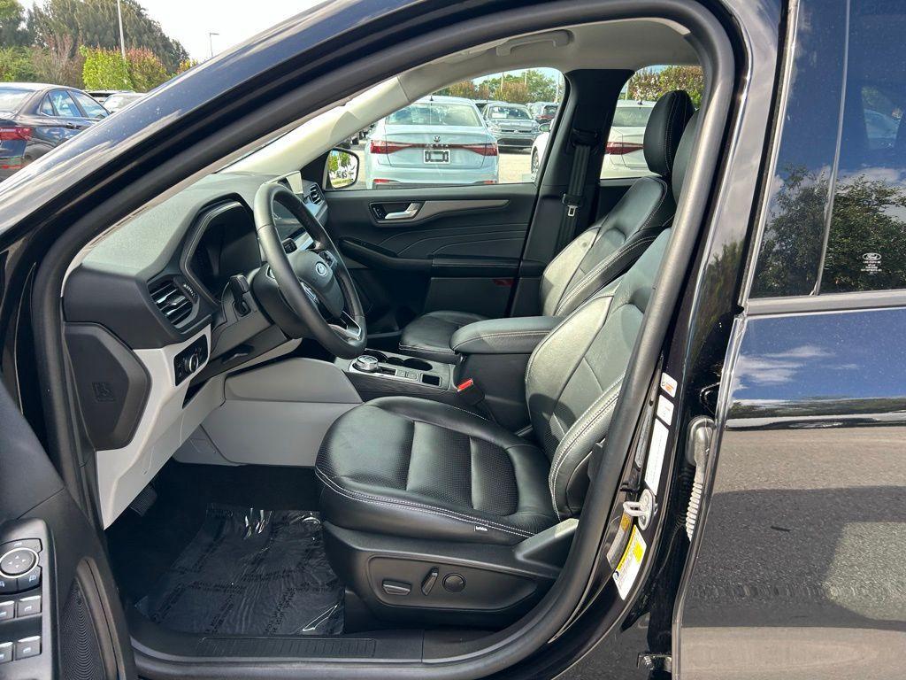 new 2023 Ford Escape car, priced at $29,995