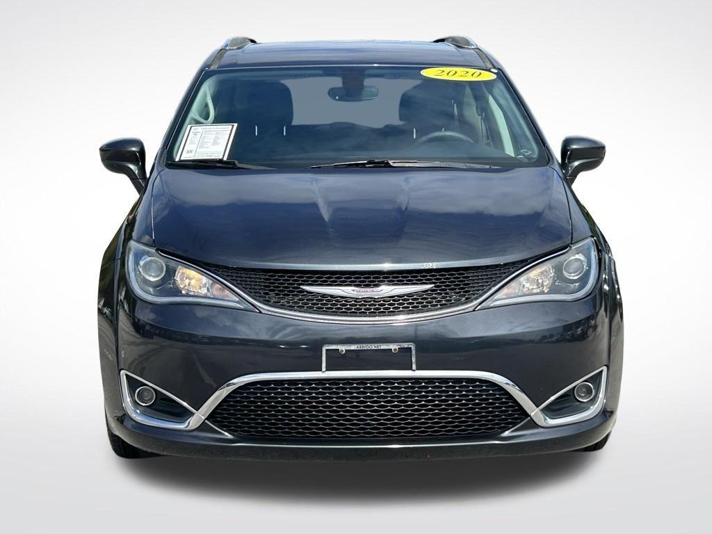 used 2020 Chrysler Pacifica car, priced at $18,995