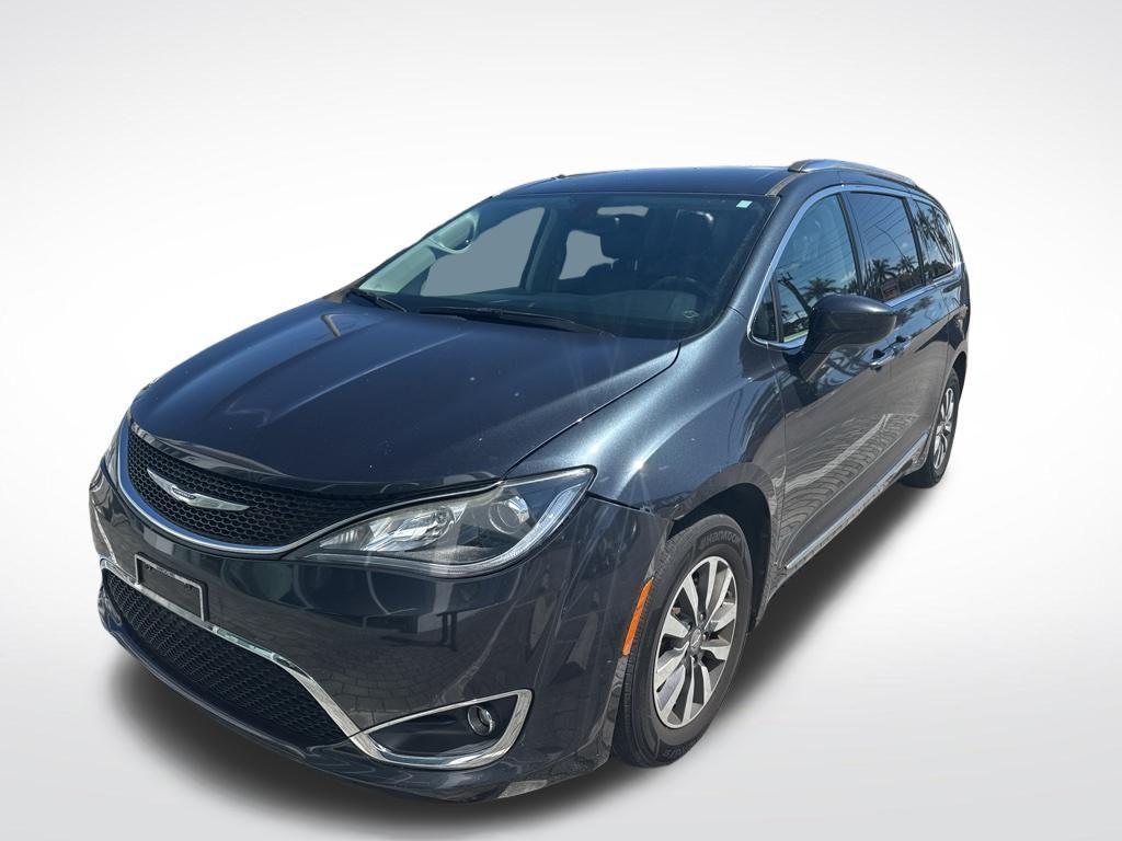 used 2020 Chrysler Pacifica car, priced at $18,595