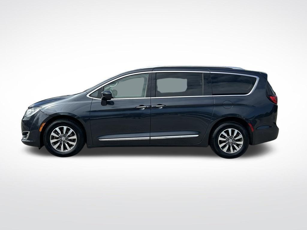 used 2020 Chrysler Pacifica car, priced at $18,995
